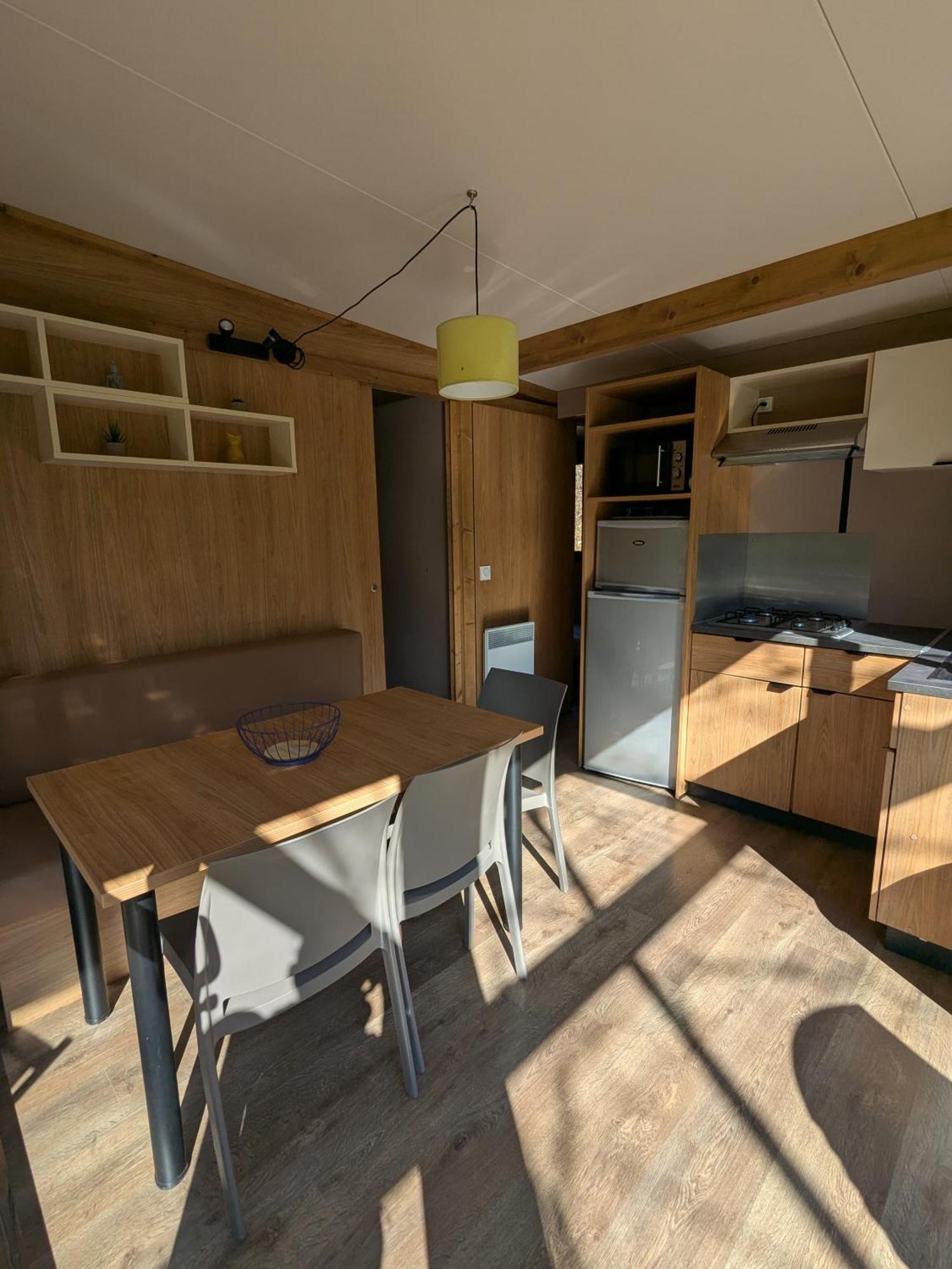Camping Les Berges Du Doux Colombier-le-Vieux Zewnętrze zdjęcie